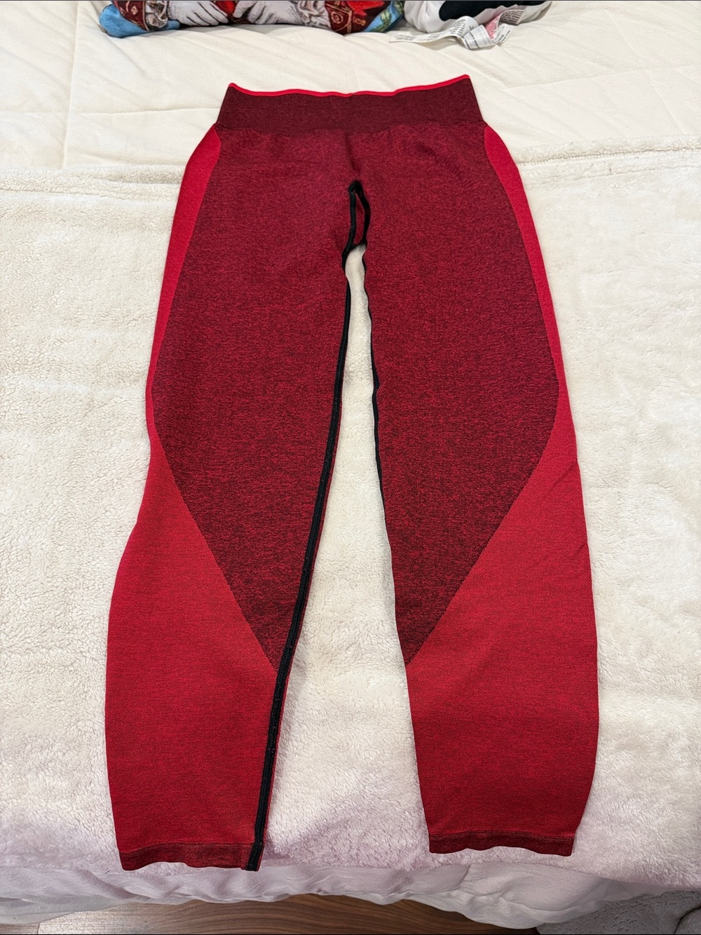 PINK Victoria's Secret Two-Tone Red Knit Leggings
